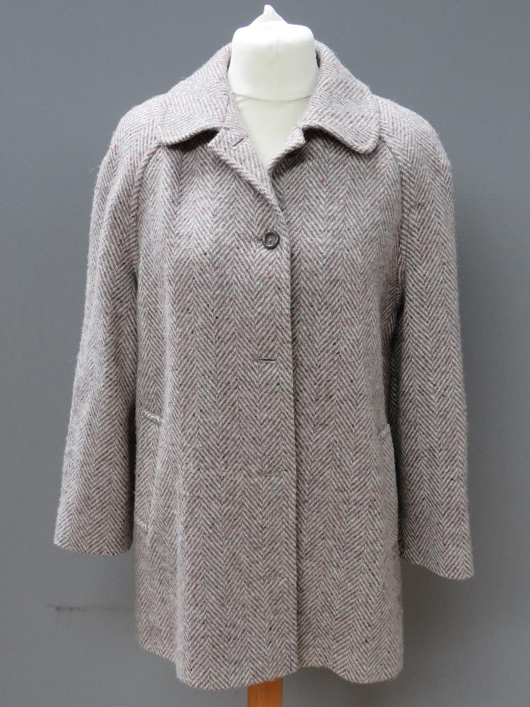 A pure new wool ladies coat by Laure of Leicester, approx measurements; 44" chest, 33.