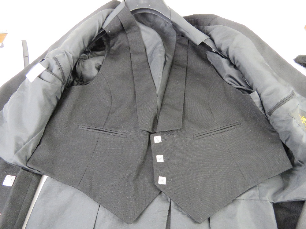 A House of Edgar 100% pure new wool BPC waistcoat and jacket size 44" together with kilt (W35 S45 - Image 3 of 5