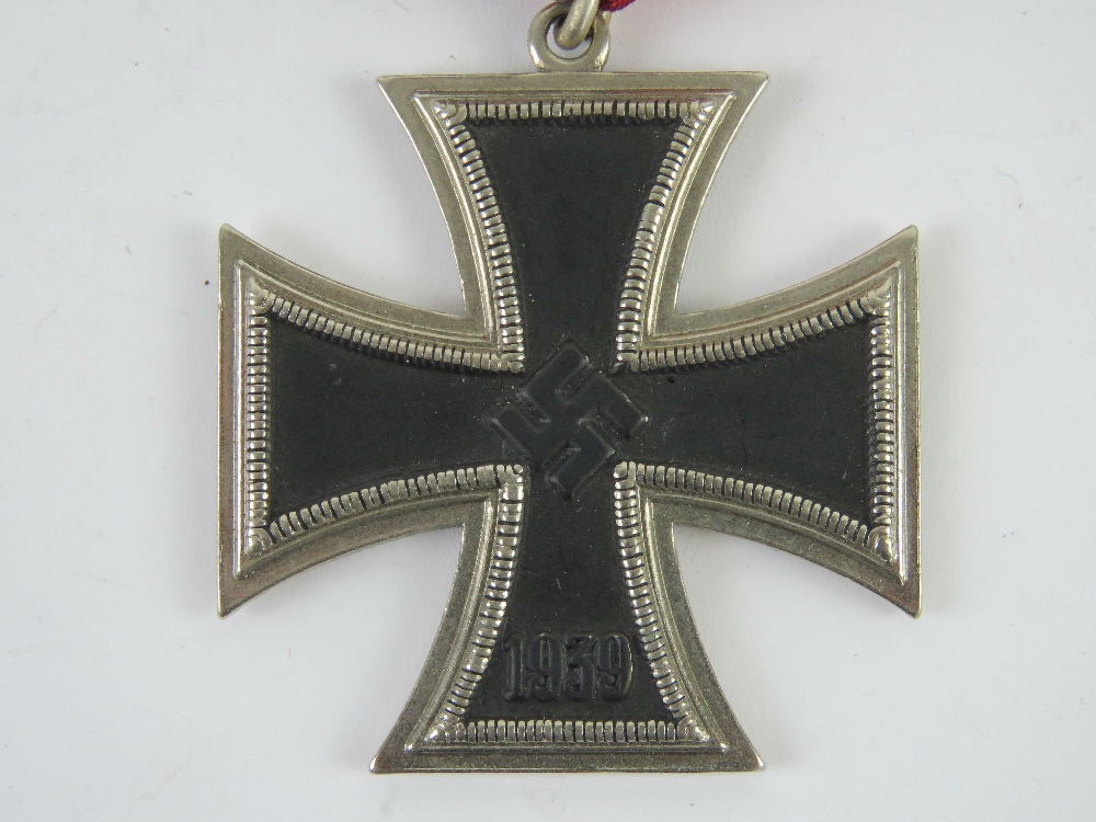 A reproduction WWII German Knight cross, - Image 2 of 3