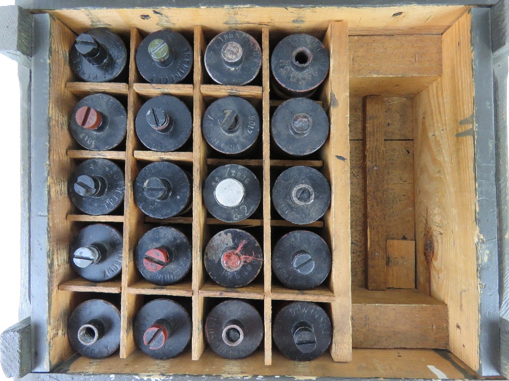 Twenty inert RG42 grenades in original t - Image 4 of 8