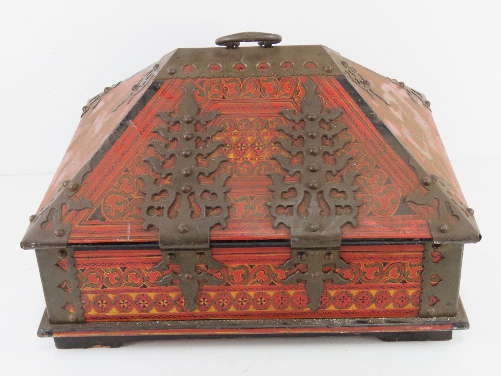 An Antique Asian transport box, handmade - Image 4 of 5