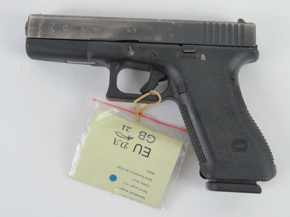 A deactivated Glock 17 9mm Second Generation Pistol. Latest EU spec, with certificate. - Image 2 of 8