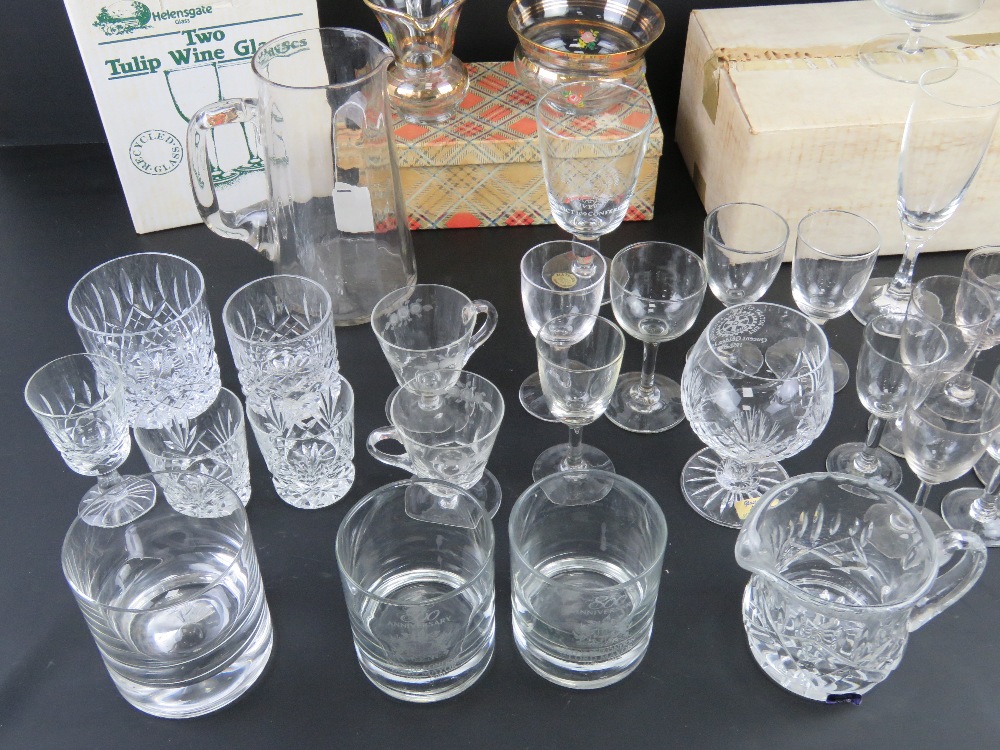 A quantity of assorted boxed and loose glassware. - Image 4 of 6