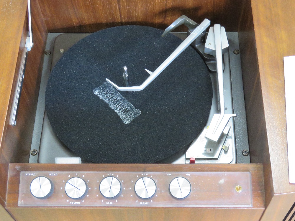 A 1960s HMV Garrard Model 2000 record player in stylised mahogany cabinet measuring 66 x 42 x 55cm, - Image 2 of 5