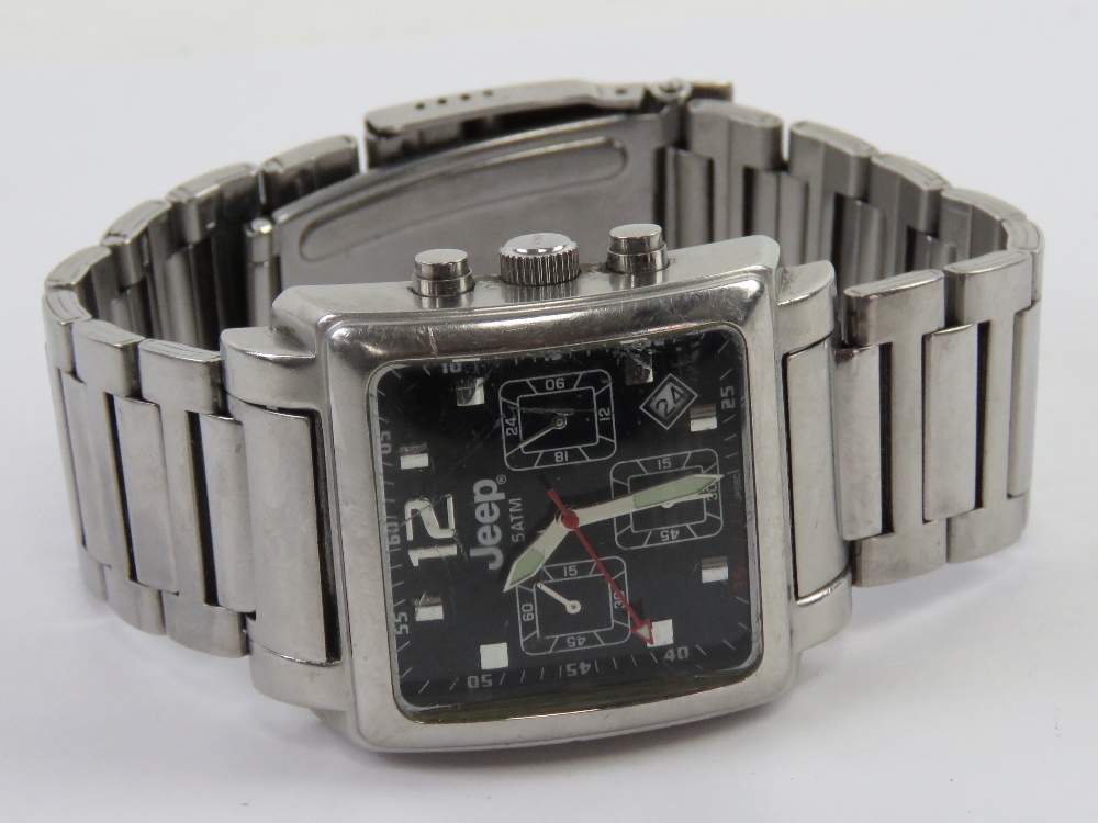 A stainless steel Jeep wristwatch in presentation tin, glass showing signs of use. - Image 6 of 6