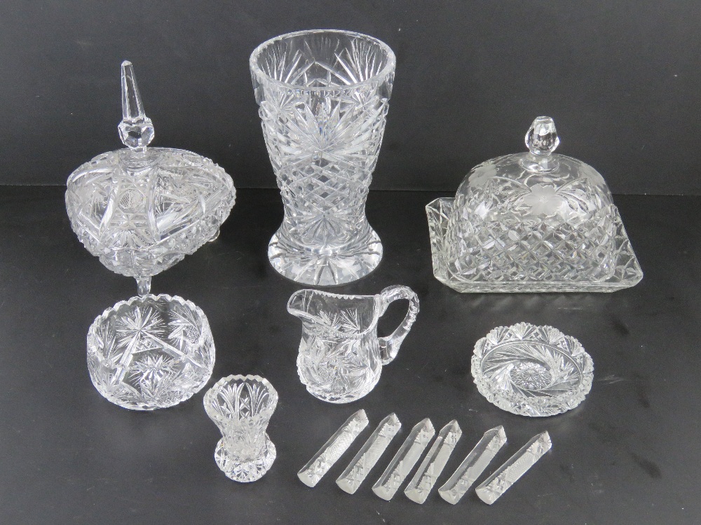 A fine quality lead crystal glass vase together with a set of six glass knife rests,