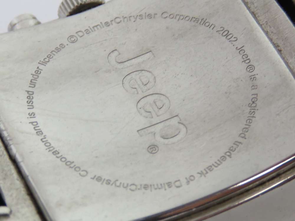 A stainless steel Jeep wristwatch in presentation tin, glass showing signs of use. - Image 4 of 6