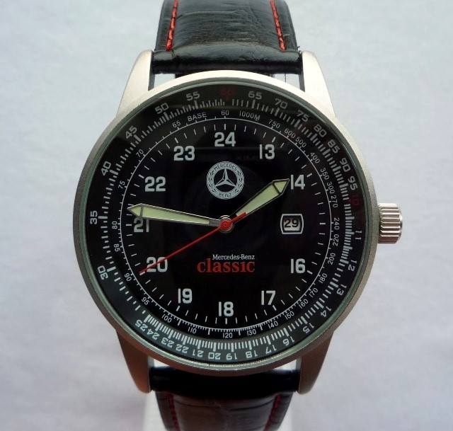 A Mercedes-Benz Classic Aviator new old stock watch C 2015. - Image 4 of 12