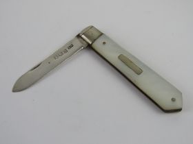 A William Needham HM silver and mother of pearl fruit knife, Sheffield 1921 hallmark.