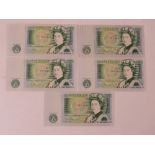 Five One Pound bank notes bearing Elizabeth II with Sir Isaac Newton verso.