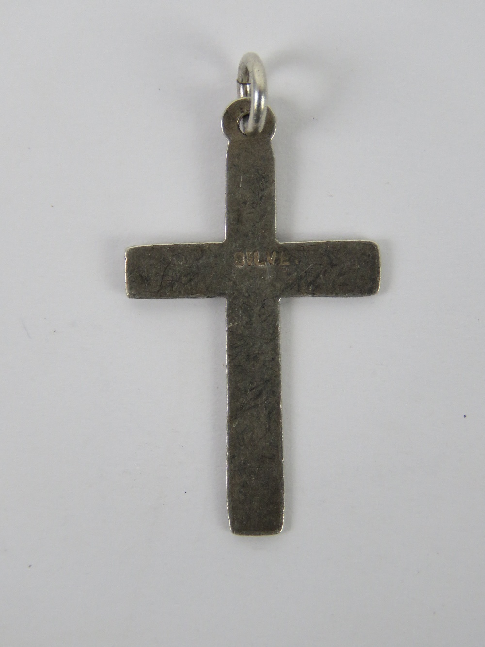 A silver crucifix pendant having scrolling engraving to front, stamped silver, 3. - Image 3 of 3