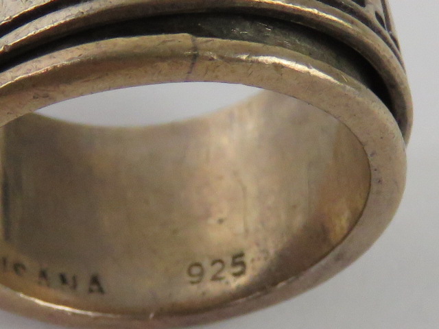 A silver ring by Paul Mitchell having slightly worn marks within, stamped 925, size R-S. - Image 4 of 4