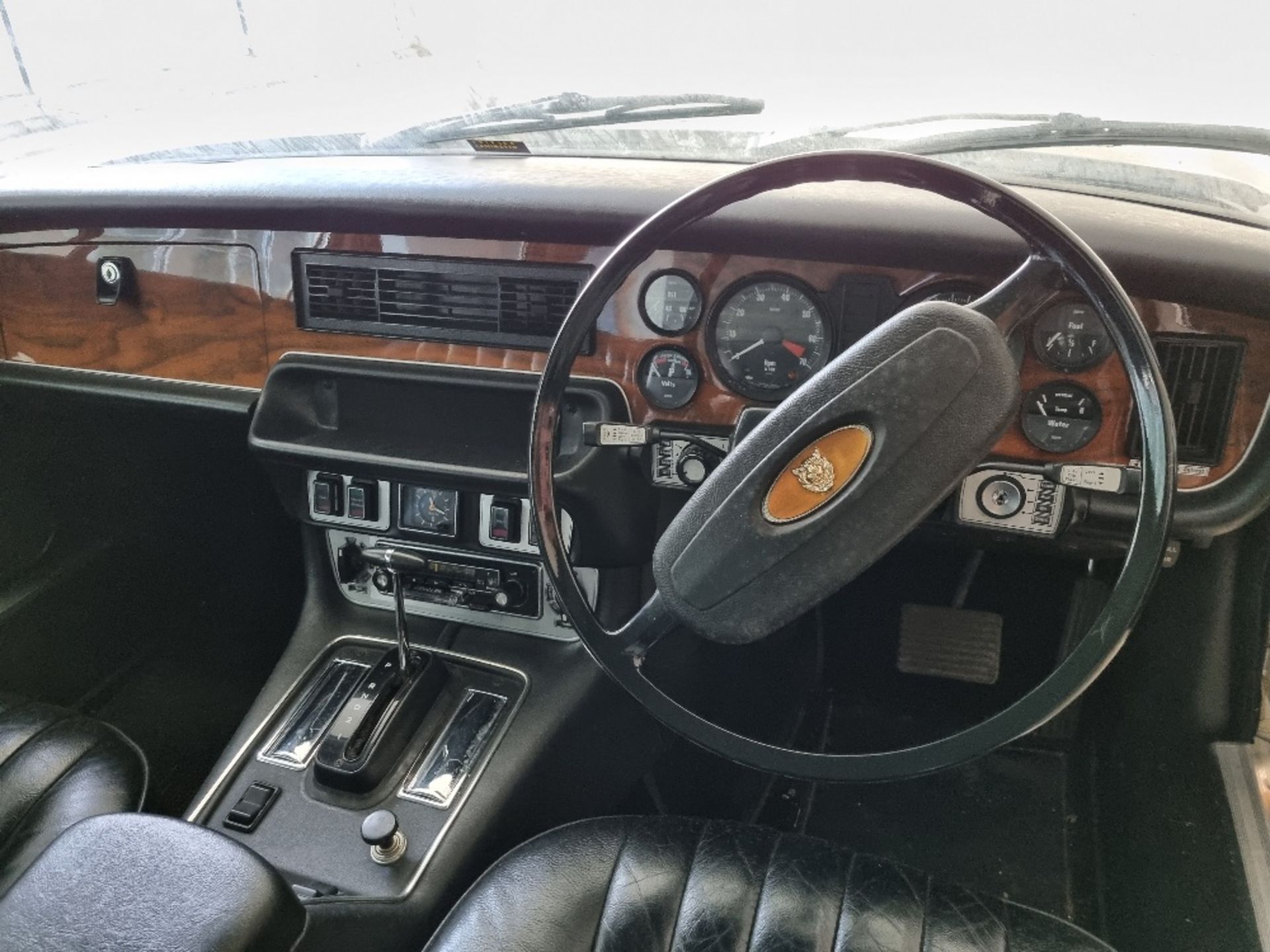 1978 Jaguar 5.3 XJ12 L Petrol Automatic. - Image 11 of 16