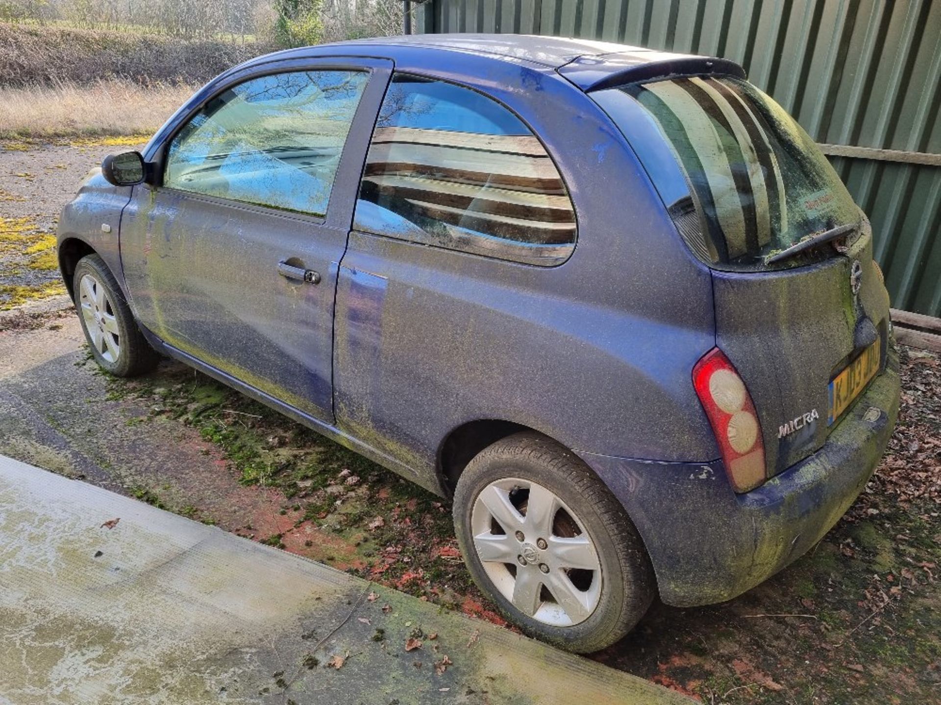 2003 Nissan Micra Petrol Automatic. Colour: Navy. Registration: KJ03 JBU. Cloth interior. With keys. - Image 5 of 11