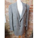 A Harris Tweed 100% wool men's jacket, 44" chest in green and blue tweed.