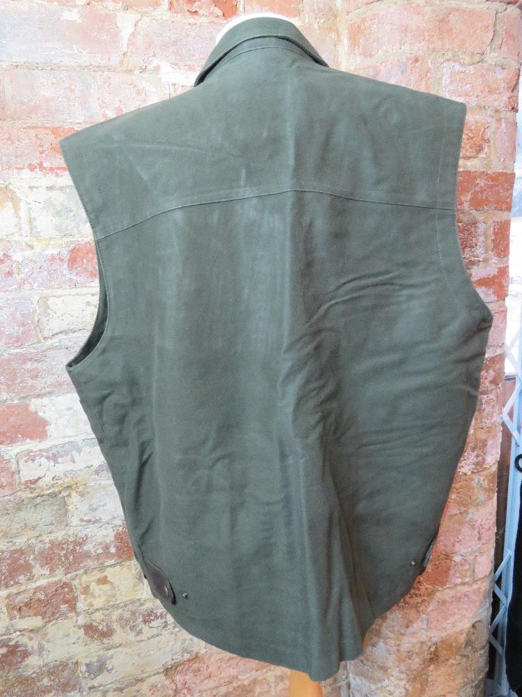 A Hidepark real leather gillet size L in - Image 2 of 4