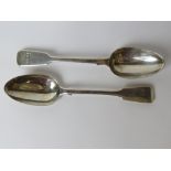 A pair of Victorian HM silver serving spoons hallmarked for London and weighing 155.8g / 5.02oxt.