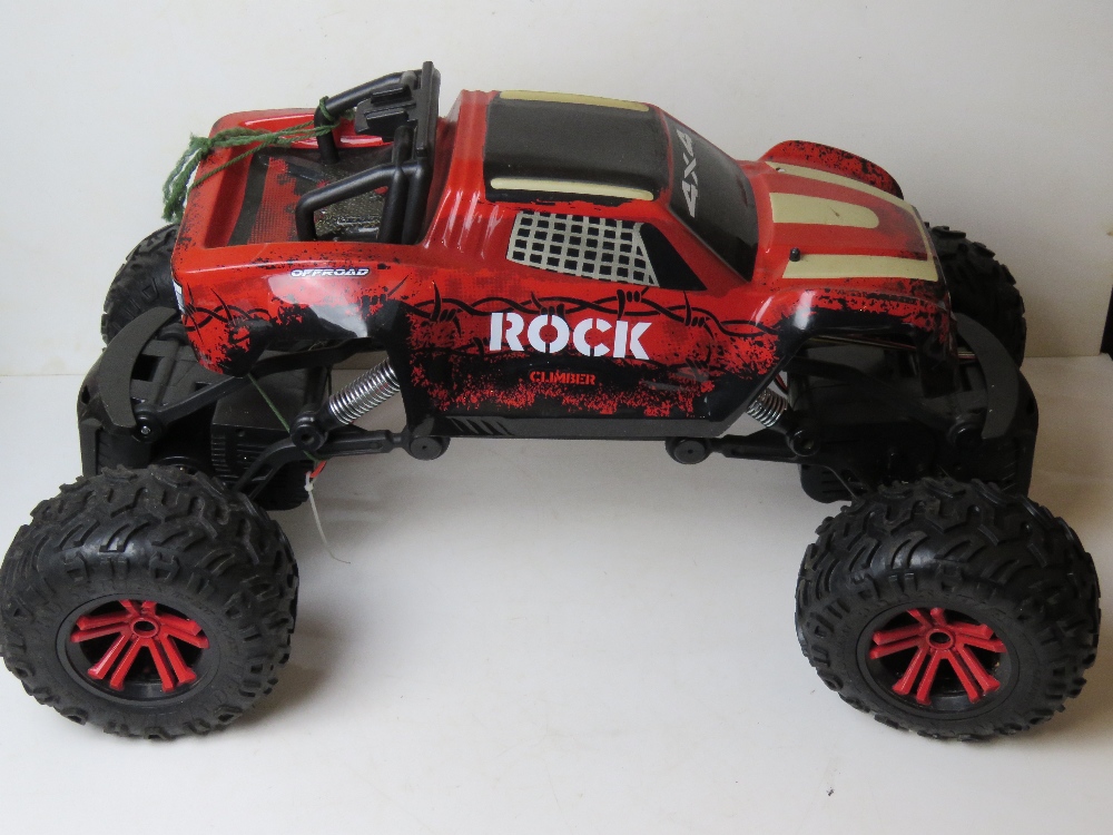 A Pro Series '4 x 4 Offroad Rock Climber