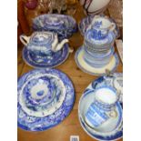 VARIOUS BLUE AND WHITE CHINA WARES.