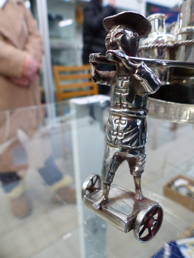 AN FAR EASTERN WHITE METAL CONDIMENT SET IN THE FORM OF A SEDAN CHAIR WITH FIGURES TOGETHER WITH TWO - Image 5 of 19