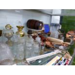 A QUANTITY OF VINTAGE COPPER WARES, KITCHENALIA, ETC.