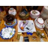 A QUANTITY OF DECORATIVE CHINA AND DINNER WARES.