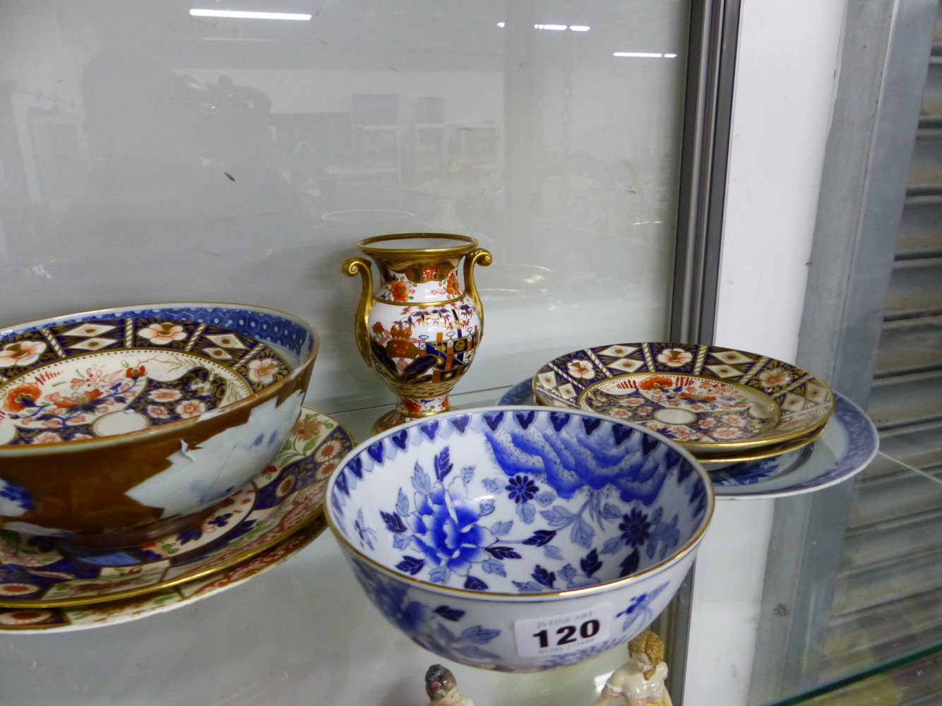 VARIOUS IMARI DECORATED CHINA WARES ETC.