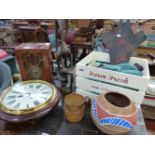 A WALL CLOCK, A VINTAGE STYLE RADIO, AND VARIOUS DECORATIVE COLLECTABLES.