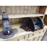 AN EDWARDIAN MIRRORED MAHOGANY CORNER SHELF. H 66cms. TOGETHER WITH A FOLIATE CARVED MAHOGANY WALL B