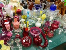 A GOOD COLLECTION OF ANTIQUE CRANBERRY AND OTHER DECORATIVE GLASS WARES ETC.