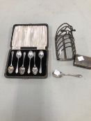 A HALLMARKED SILVER TOAST RACK, A SILVER MATCHBOX COVER, A CASED SET OF SIX SILVER COFFEESPOONS