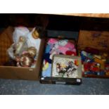 A QUANTITY OF 20th C. DOLLS AND CLOTHING, DIE CAST VEHICLES AND OTHER TOYS.