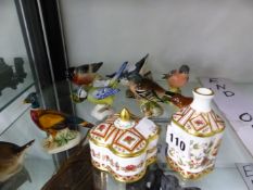 ROYAL CROWN DERBY HONEYSUCKLE PATTERN TRINKET BOX AND SMALL JAR TOGETHER WITH FIVE BESWICK BIRD