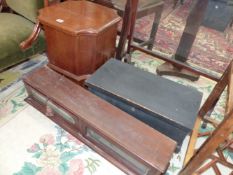 A 19th C. MAHOGANY COMMODE STOOL, THE LID AND SIDES WITH INCURVED CORNERS. W 41 x H 47cms. A BLACK