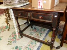 AN 18th C. OAK SINGLE DRAWER SIDE TABLE ON BALUSTER LEGS JOINED BY STRETCHERS ABOVE THE INVERTED