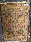 AN UNUSUAL ANTIQUE PERSIAN SULTANABAD RUG 154 x 106cms