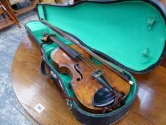 A 3/4 VIOLIN IN CASE WITH BOW.