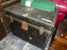 A BRODIL STUDDED TRUNK WITH INTERIOR TRAY. W 77 x D 58 x H 63cms.