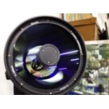 AN IMPRESSIVE MEADE LX200 EMC COMPUTER CONTROLLED REFLECTING TELESCOPE COMPLETE WITH A LARGE AND