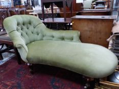 A VICTORIAN CHAISE LONGUE BUTTON BACKED IN PALE GREEN VELVET, WHITE CERAMIC CASTER FEET