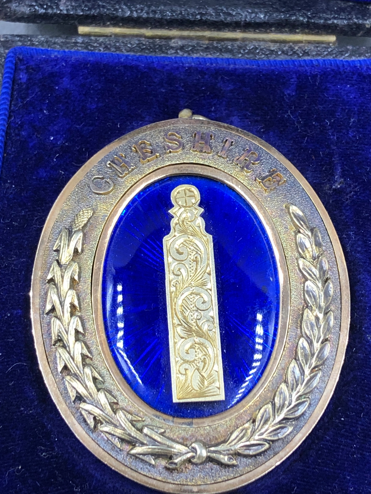 AN VINTAGE 9ct GOLD MASONIC AGATE KEYSTONE PENDANT / FOB, HTWSSTKS, TOGETHER WITH A HALLMARKED - Image 4 of 6