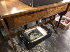 AN ANTIQUE WALNUT SOFA TABLE. W 167 X D 54 X H 76cm.