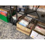 LARGE COLLECTION OF RECORD ALBUMS AND SINGLES.