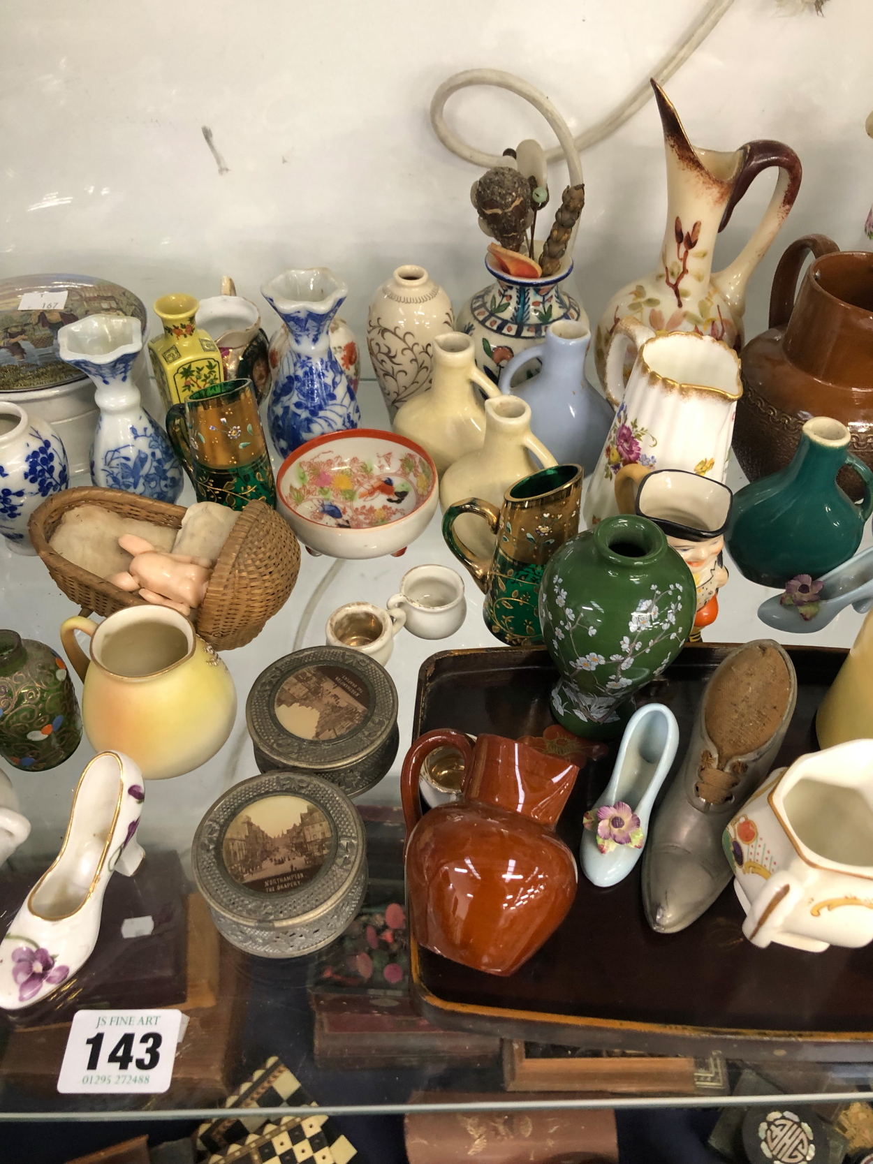 A COLLECTION OF MINIATURE CERAMICS AND GLASS, TWO CORONATION BEAKERS, TWO POT LIDS, DOLLS HOUSE - Image 2 of 4