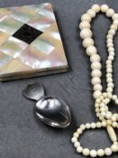 A MOTHER OF PEARL AND SILVER MOUNTED CARD CASE A CONTINENTAL SILVER CADDY SPOON, A SEIKO KINETIC