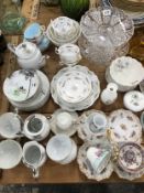 A TUSCAN CHINA PART TEA SERVICE, OTHER TEA WARES, ELECTROPLATE, PLATTERS AND GLASS WARE.