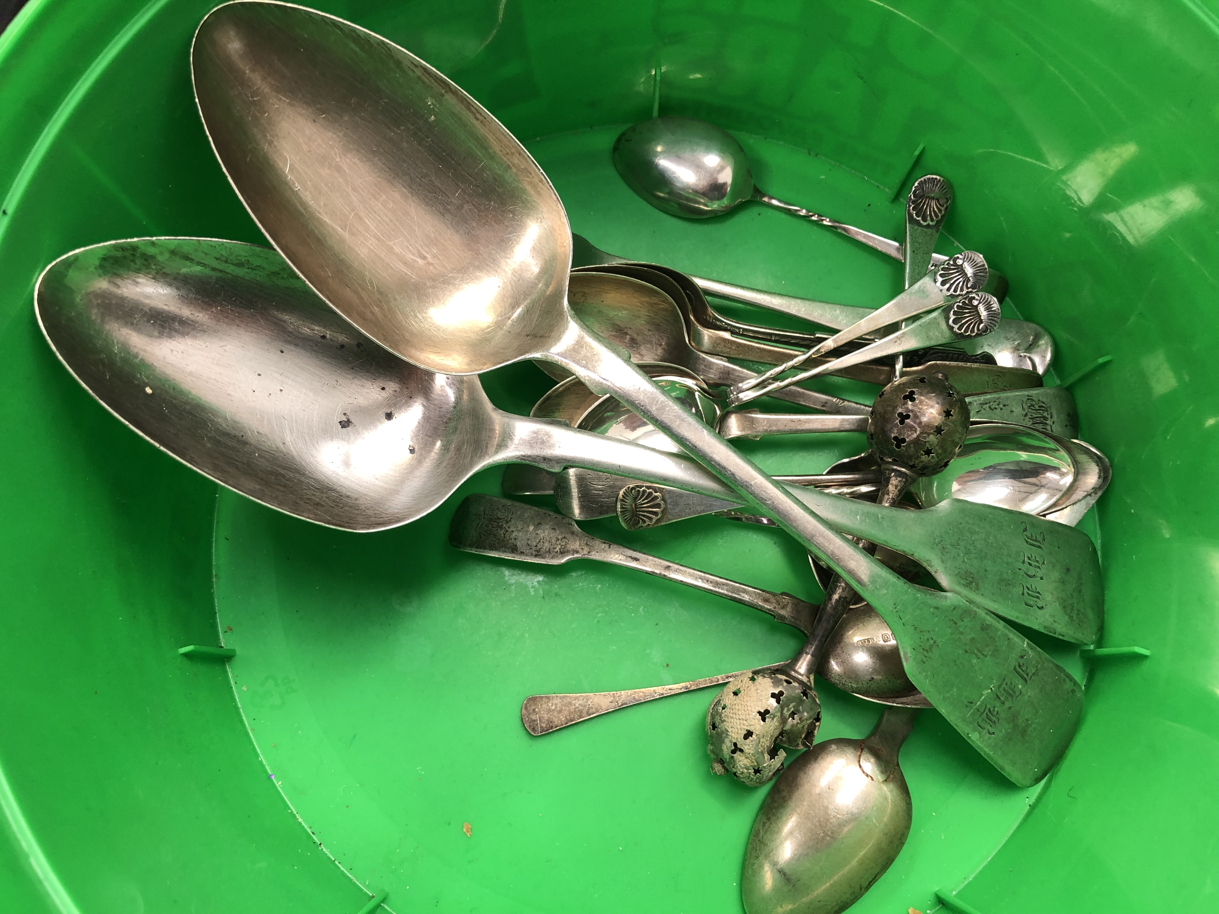 VICTORIAN, GEORGIAN AND LATER SILVER HALLMARKED AND OTHER CUTLERY.