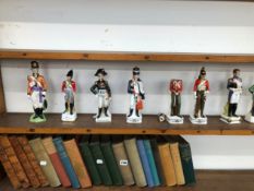 SEVEN VARIOUS MILITARY FIGURINES.