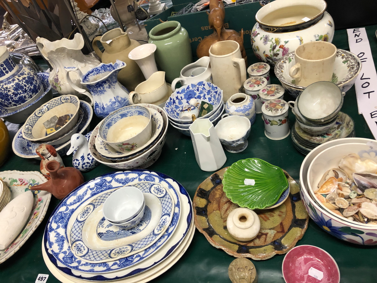 A LARGE QUANTITY OF VARIOUS DECORATIVE CHINA AND DINNER WARES.