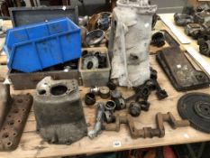 VARIOUS AUSTIN SEVEN ENGINE AND GEAR BOX PARTS.
